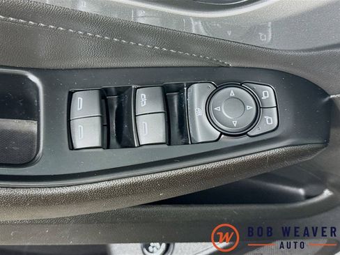Used 2023 Chevrolet Traverse LT w/ Rear Camera Mirror Package AWD/4WD image 23