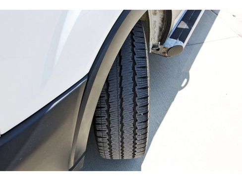 Certified 2025 Ford Transit 250 Low Roof w/ Exterior Upgrade Package RWD image 26
