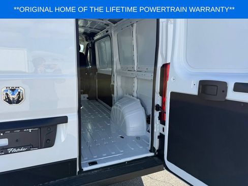 New 2025 RAM ProMaster 1500 w/ Premium Convenience Group FWD image 11