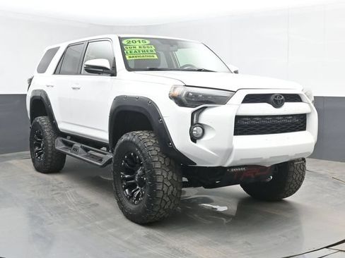 Used 2015 Toyota 4Runner SR5 Premium AWD/4WD image 2