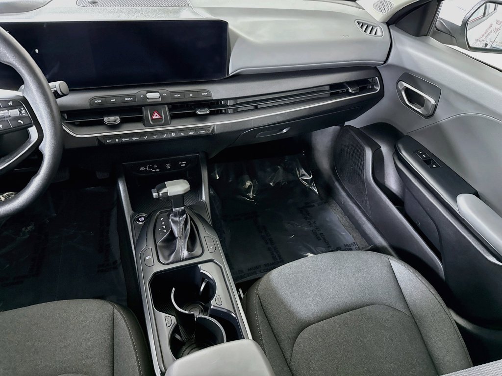 Certified 2025 Kia K4 FWD image 25