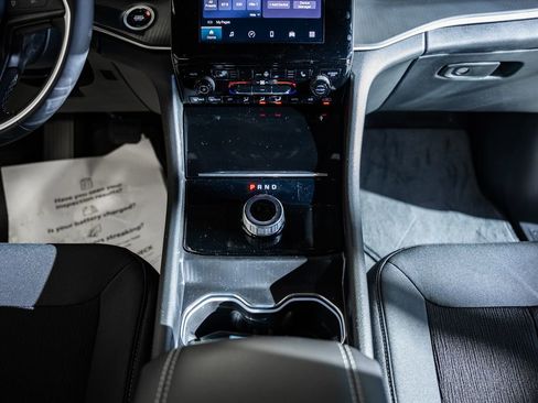 New 2025 Jeep Grand Cherokee Laredo X image 29