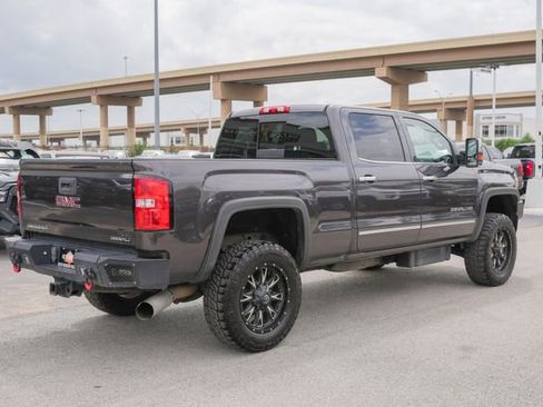 Used 2016 GMC Sierra 2500 Denali w/ Duramax Plus Package AWD/4WD image 6