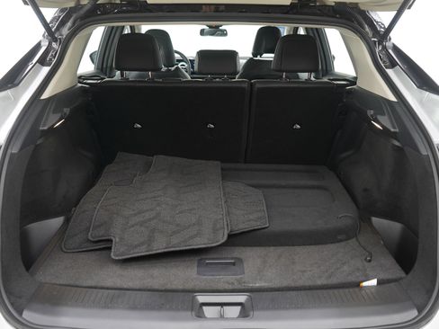 Used 2023 Nissan Ariya AWD image 9