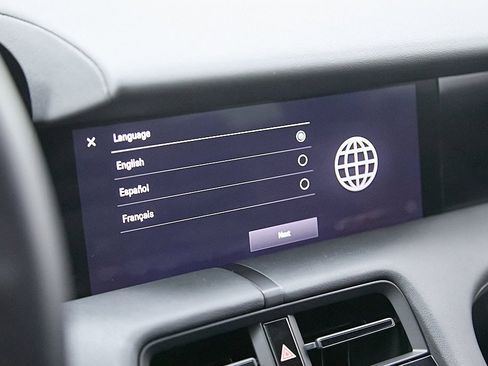 Used 2022 Porsche Taycan image 31