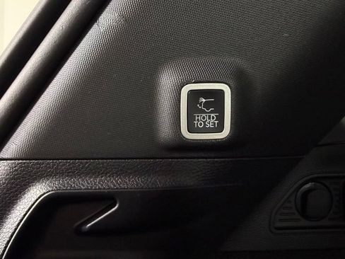 Used 2023 Jeep Grand Cherokee Summit AWD/4WD image 12