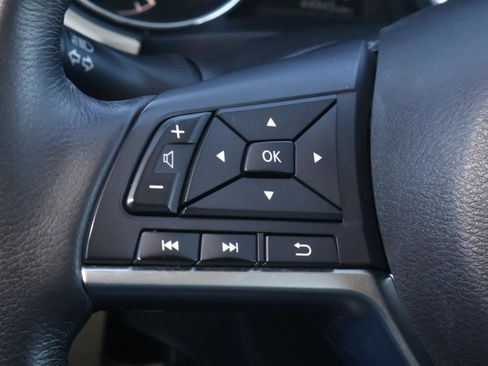 Used 2017 Nissan Rogue SL w/ SL Premium Package image 25