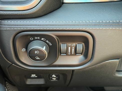 Used 2020 RAM 1500 Limited AWD/4WD image 15