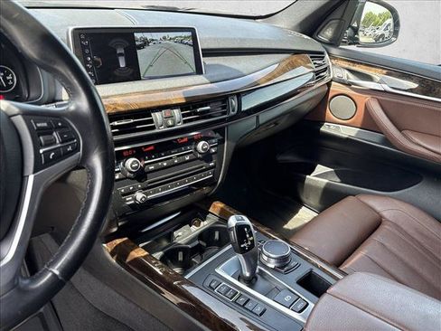 Used 2017 BMW X5 xDrive50i AWD/4WD image 15