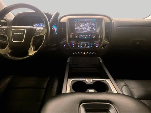Used 2018 GMC Sierra 1500 Denali w/ Denali Ultimate Package AWD/4WD image 14
