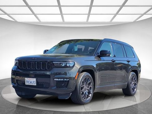 Used 2024 Jeep Grand Cherokee L Summit AWD/4WD image 8