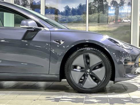 Used 2018 Tesla Model 3 Long Range image 33