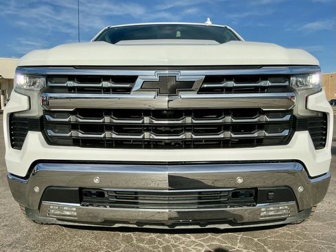 Used 2022 Chevrolet Silverado 1500 LTZ w/ Max Trailering Package image 9