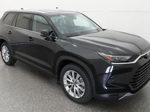 New 2026 Toyota Grand Highlander AWD image 13