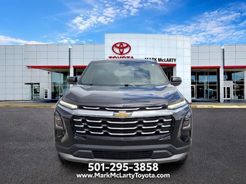 Used 2025 Chevrolet Equinox LT FWD image 8