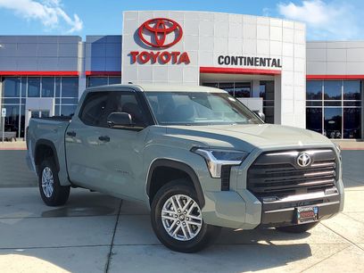 New 2026 Toyota Tundra SR5 w/ SR5 Convenience Package