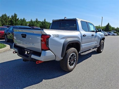 New 2025 Toyota Tacoma TRD Off-Road image 4