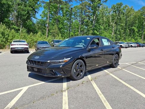New 2026 Hyundai Elantra SEL Sport Premium w/ Cargo Package FWD image 11