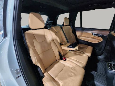 Used 2017 Volvo XC90 T6 Inscription w/ Vision Package image 26