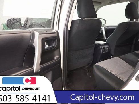 Used 2019 Toyota 4Runner SR5 AWD/4WD image 25