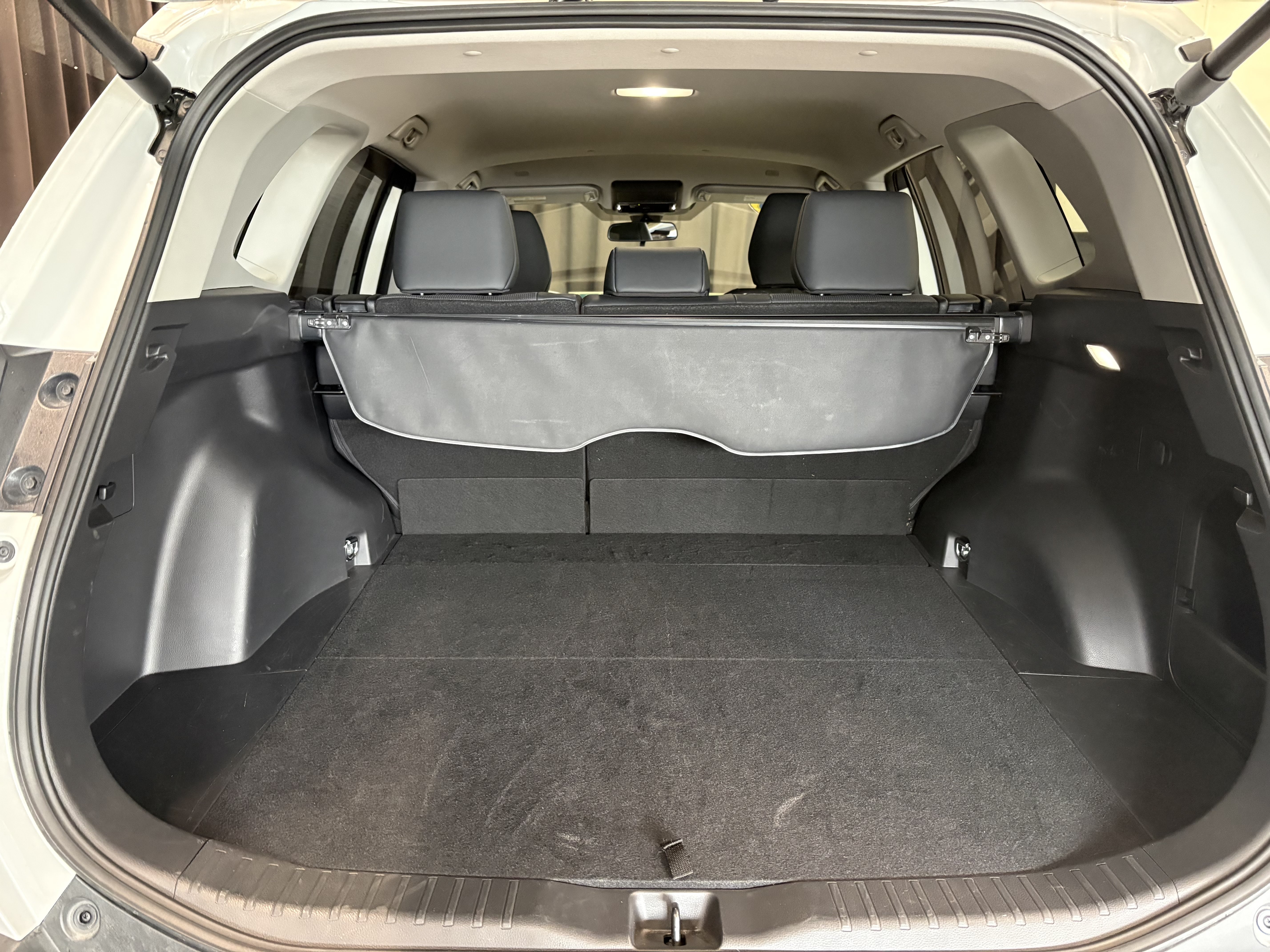 Used 2026 Toyota RAV4 XLE Premium FWD image 28