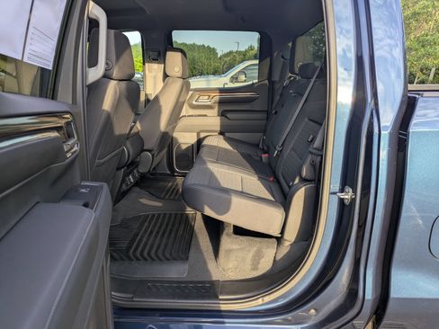 Used 2023 Chevrolet Silverado 1500 LT AWD/4WD image 26