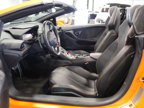 Used 2016 Lamborghini Huracan LP 610-4 image 16