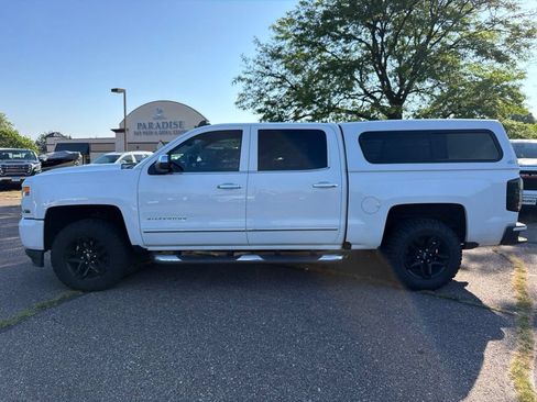 Used 2018 Chevrolet Silverado 1500 LTZ Z71 w/ LTZ Plus Package AWD/4WD image 8