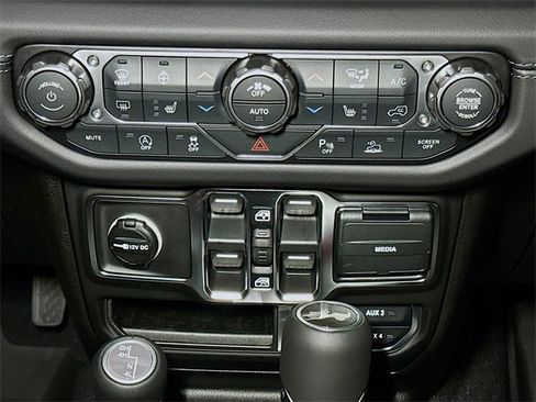 New 2026 Jeep Wrangler Sahara image 24