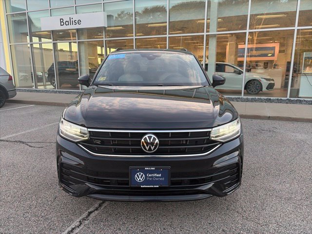 Certified 2023 Volkswagen Tiguan SE R-Line AWD/4WD image 9
