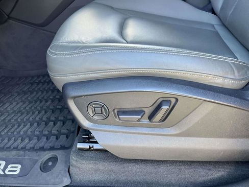 Used 2020 Audi Q8 Premium Plus w/ Premium Plus Package image 22