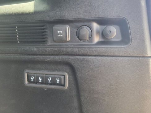 Used 2024 Jeep Wagoneer L Series II w/ Flexible Seating Group RWD image 6