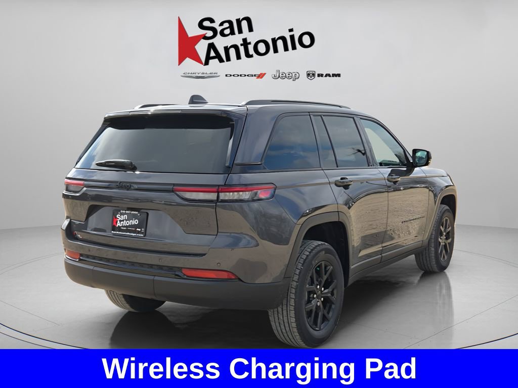 New 2025 Jeep Grand Cherokee Altitude RWD image 14