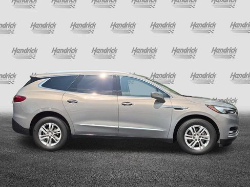 Used 2018 Buick Enclave Premium AWD/4WD image 17