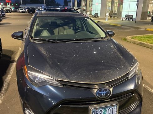 Certified 2019 Toyota Corolla LE image 1