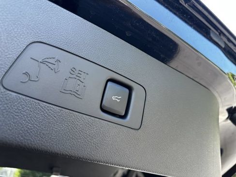 Certified 2024 Lincoln Corsair AWD w/ Equipment Group 101A image 43