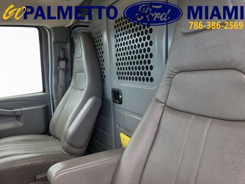 Used 2020 GMC Savana 2500 Extended w/ Driver Convenience Package RWD image 17