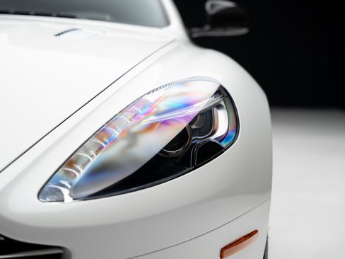 Used 2016 Aston Martin DB9 GT image 9