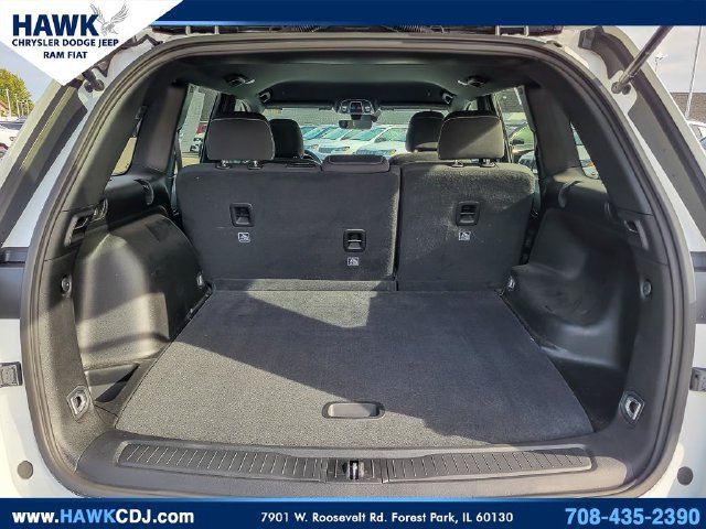 Certified 2025 Jeep Grand Cherokee Laredo AWD/4WD image 23