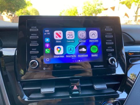 Used 2024 Toyota Camry LE image 71