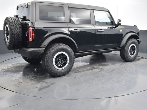 New 2025 Ford Bronco Badlands image 7