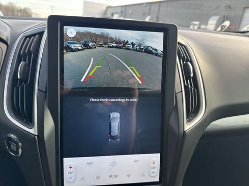 Used 2024 Ford Edge SEL image 18