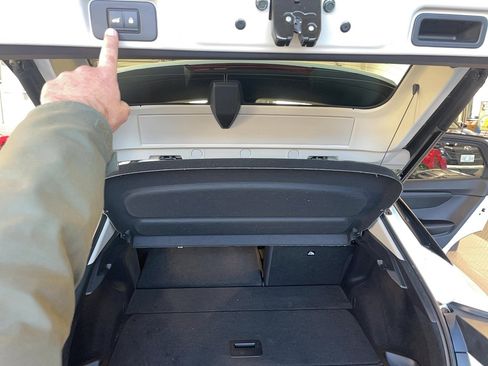 Used 2024 Nissan Ariya AWD image 26