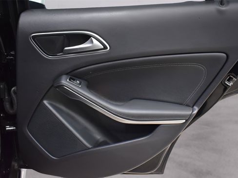 Used 2015 Mercedes-Benz GLA 45 AMG 4MATIC image 16