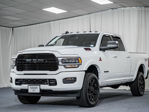 Used 2021 RAM 2500 Laramie w/ Night Edition image 3