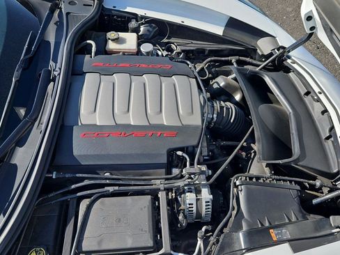 Used 2017 Chevrolet Corvette Stingray Coupe RWD image 14