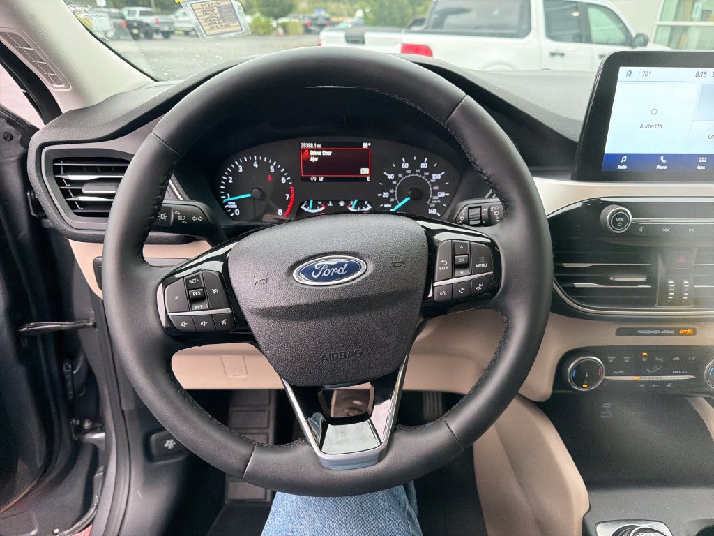 Used 2022 Ford Escape SEL AWD/4WD image 14
