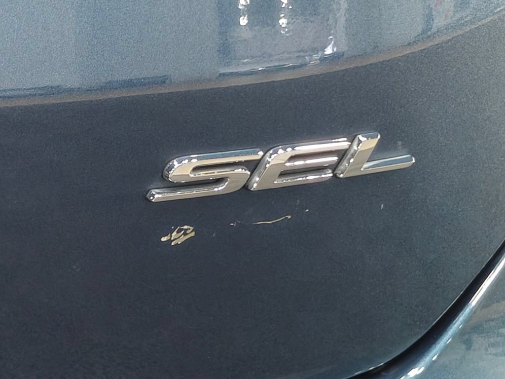 Used 2019 Ford Edge SEL w/ Equipment Group 201A AWD/4WD image 49