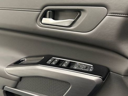 New 2026 Nissan Pathfinder SL AWD/4WD image 15
