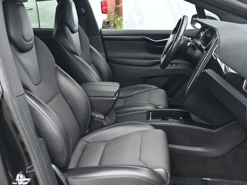 Used 2018 Tesla Model X 75D image 15
